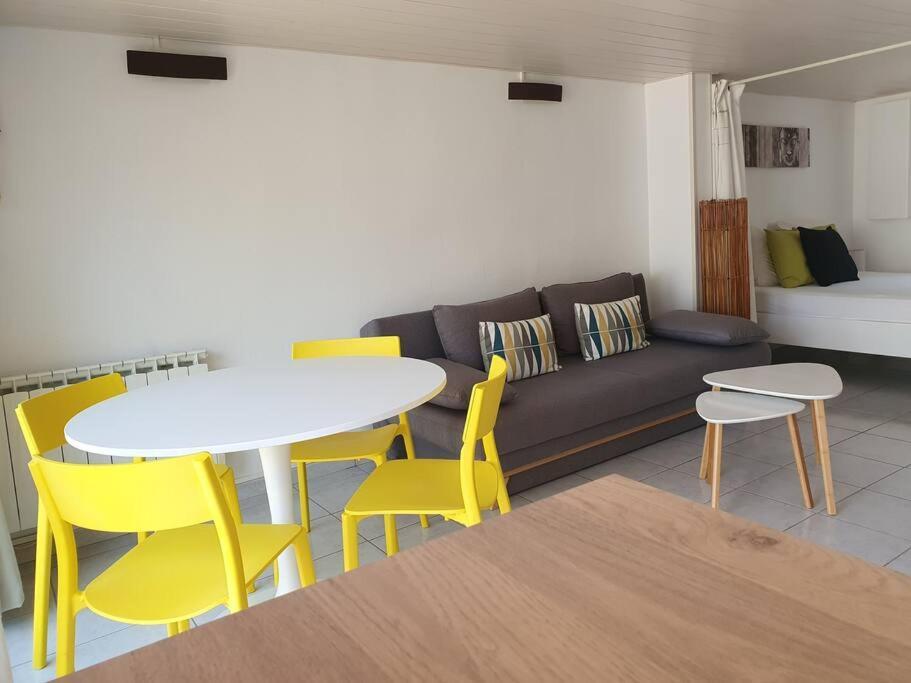 Logement Amboise Centre Avec Terrasse Privee Esterno foto